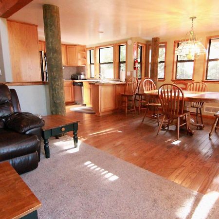 Tree House Lodge 요세미테 웨스트 외부 사진